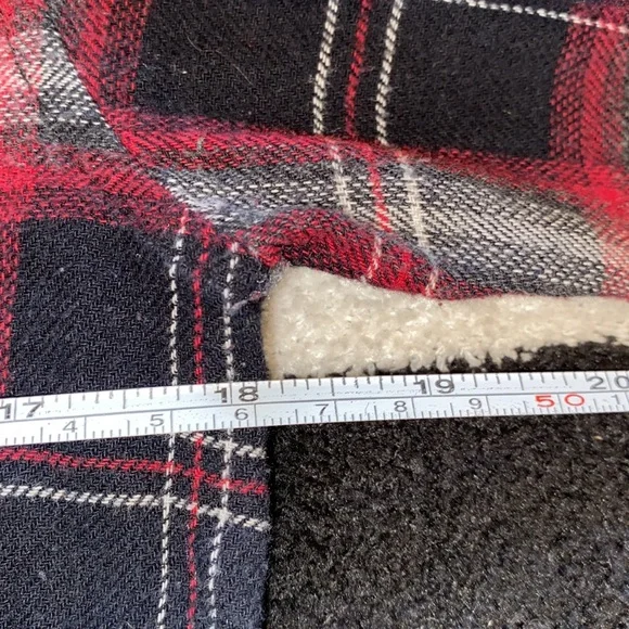 3/$30 TNA Flannel Top - Picture 6 of 6